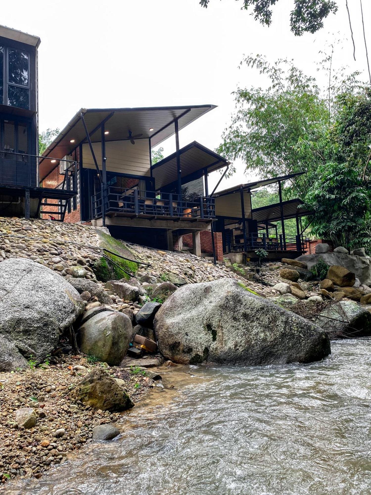 Casa Damai Janda Baik - Riverview Tiny House Bentong Exterior photo