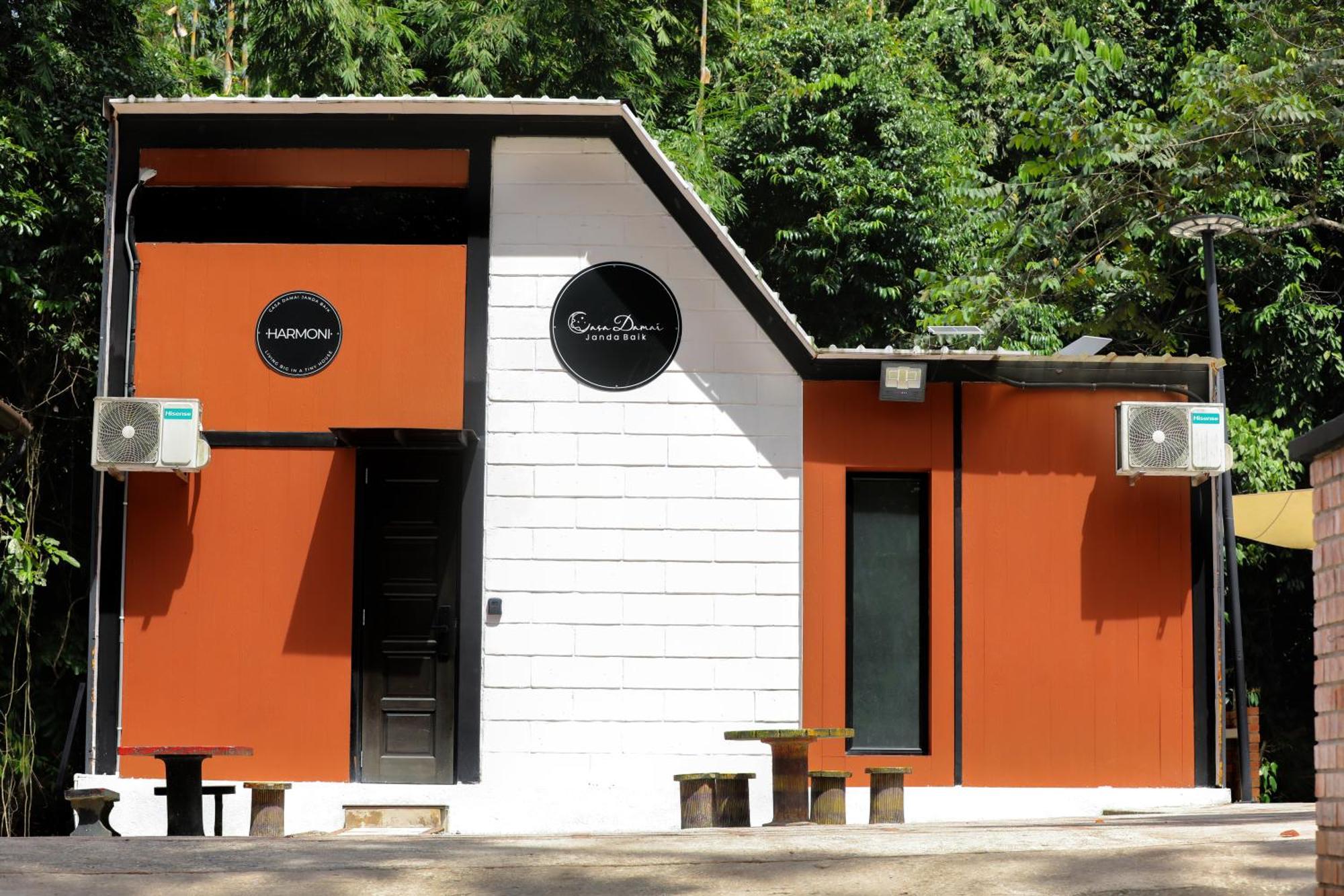 Casa Damai Janda Baik - Riverview Tiny House Bentong Exterior photo